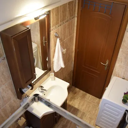 Alexandras Lux Flogita